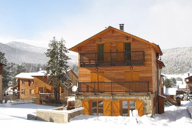 Chalet "BeauBois" in Lovely Historic Formiguères - Winter & Summer - (Sleeps