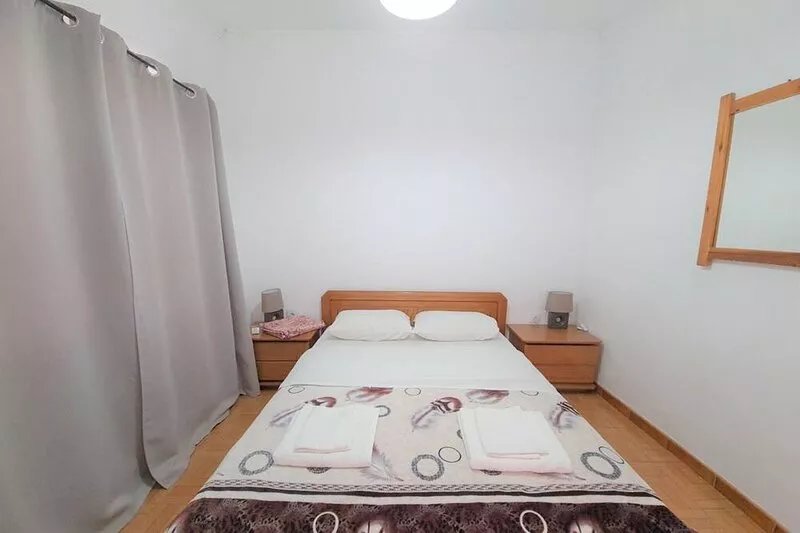 G2-George Apartments by the Sea and Airport