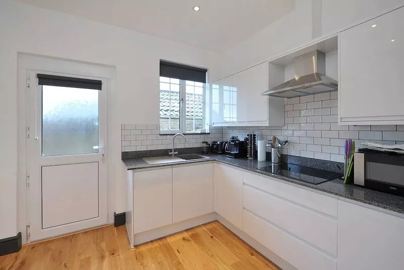 Newly Refurbished 4 Bedroom Detached House
