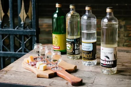 A. van Wees Jenever & Likeur Proeflokaal