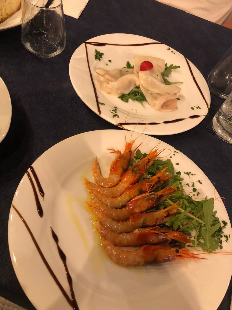 La Villa, Food And Beverage
