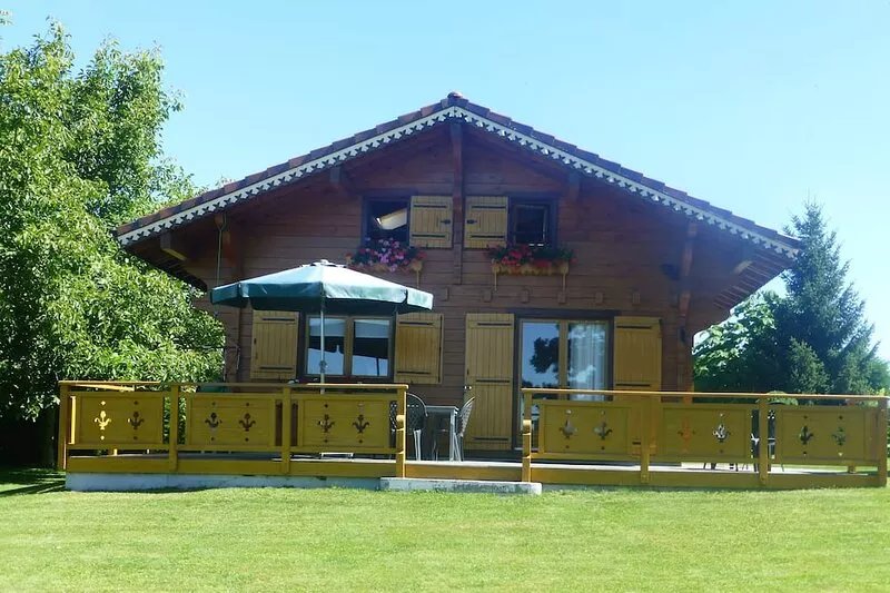 EVIAN CHARMING CHALET FOR 4 P NEAR LAKE LEMAN AND 15 MIN FROM SKI STATIONS