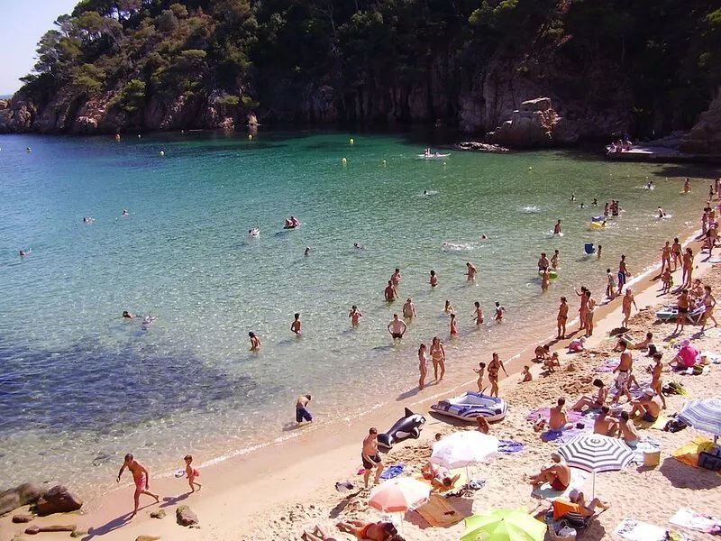 Stone house 200m from the beach, in the heart of Costa Brava.
