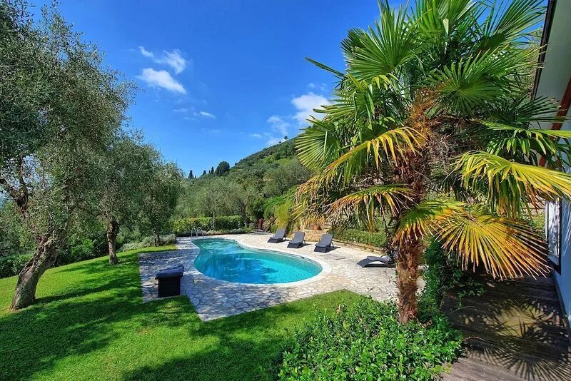 Villa Oliveta - Luxury villa with pool near the Versilia coast in Tuscany