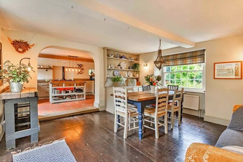 Finest Retreats | Islip Mill House - Luxury Riverside Home