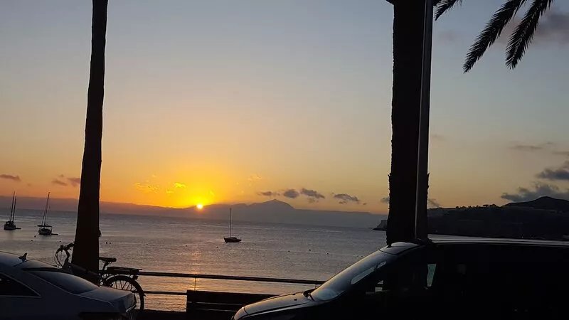 Nice, beach nearby, quiet cottage / apartment, close to Marina