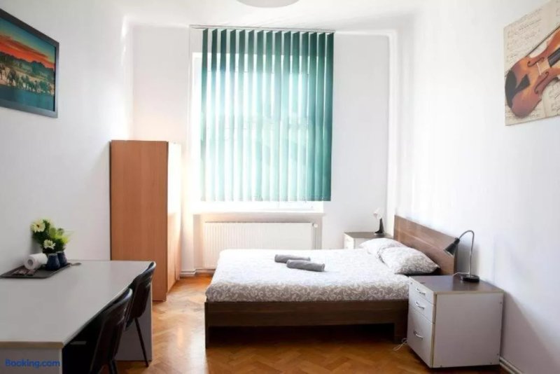 Color Grand Apartment