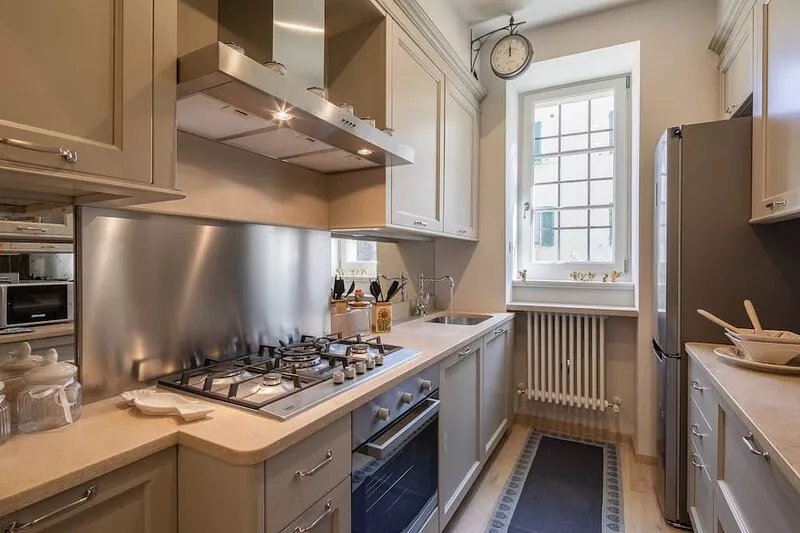 Prestigious apartment with panoramic terrace, located in the center of Cortona.