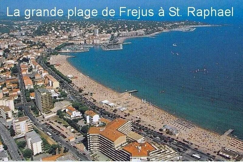 95 m² 3 bedrooms 6 pers.  QUIET, WIFI 4 min. walk to beaches � �