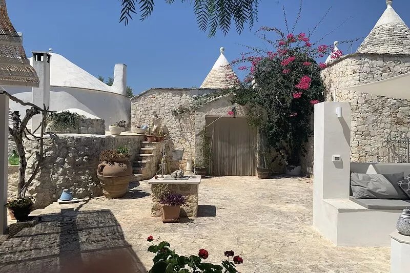 Magnificent Trulli with salt water pool set in ancient Olive groves