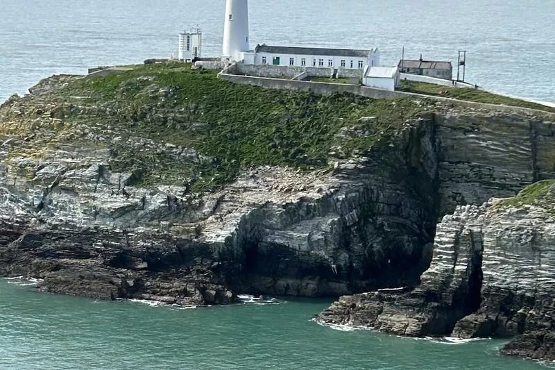 Beautiful Spacious Modern Holiday Home 5 min Walk From Trearddur Bay Beach!