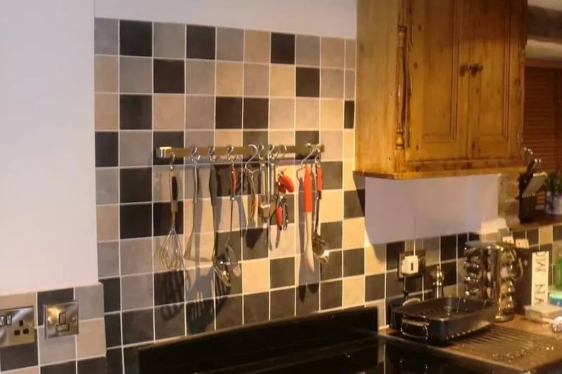 Charming cottage in rural village, ideal for Carsington Water and Peak District
