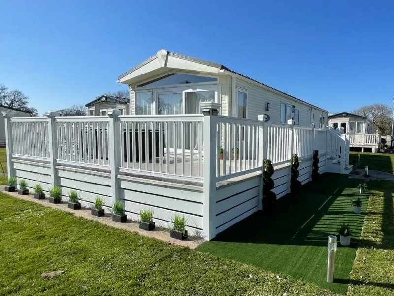 Rowan 18 New Forest Caravan Holidays