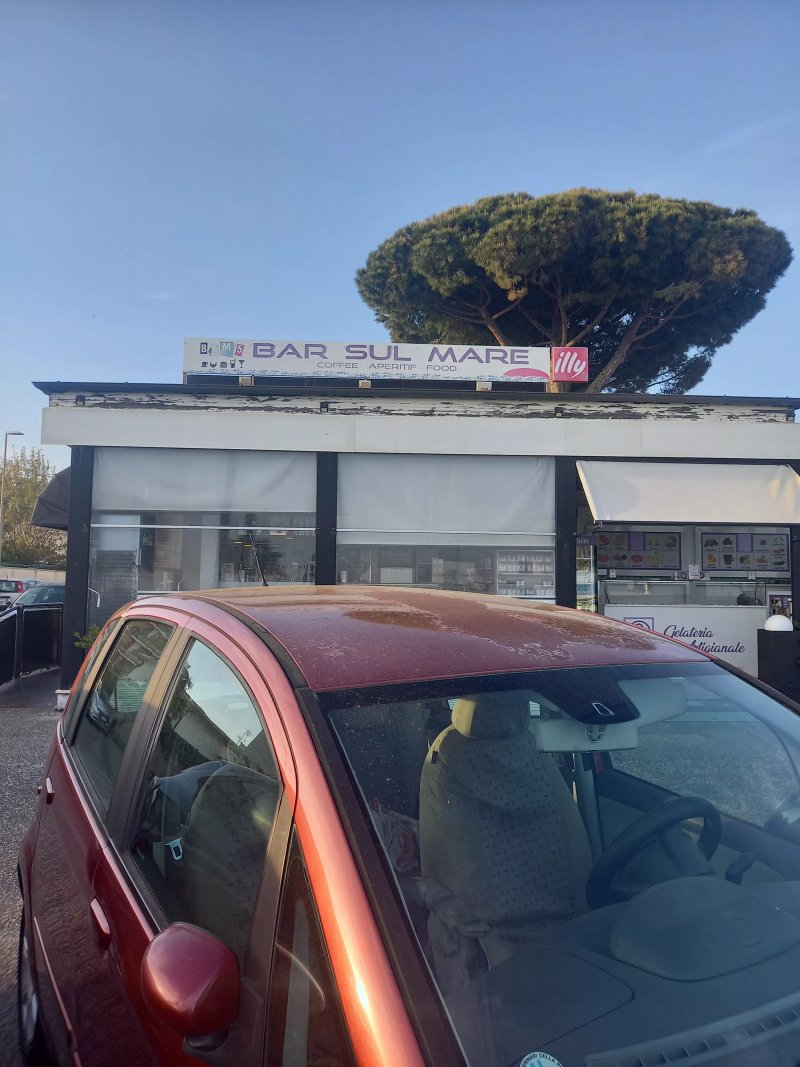 Bar sul mare terracina