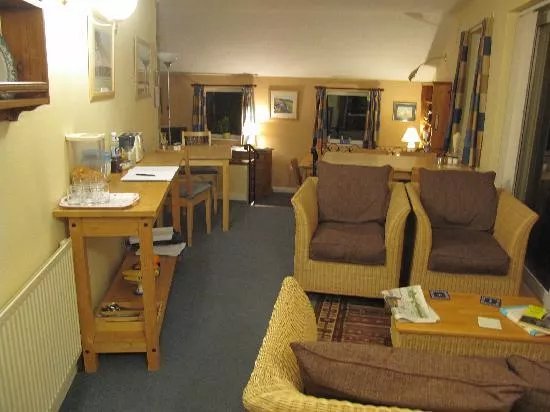 Crown Cottage