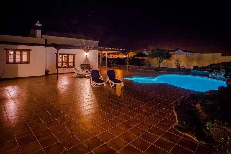 climatized pool, internet and total privacy