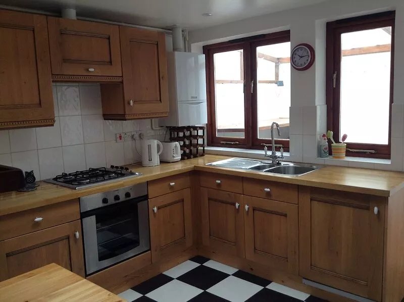 Grade Ii Listed "Spice Cottage" In The Heart Of Southsea