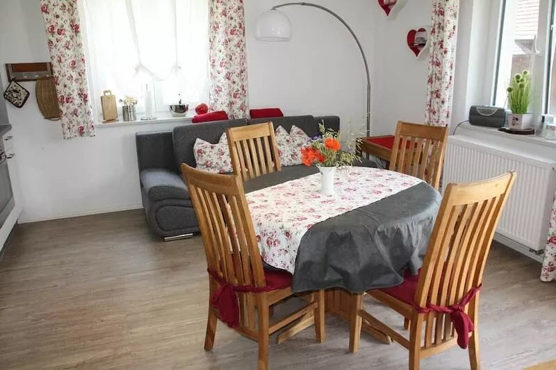 Cozy holiday home (47sqm) with a French balcony