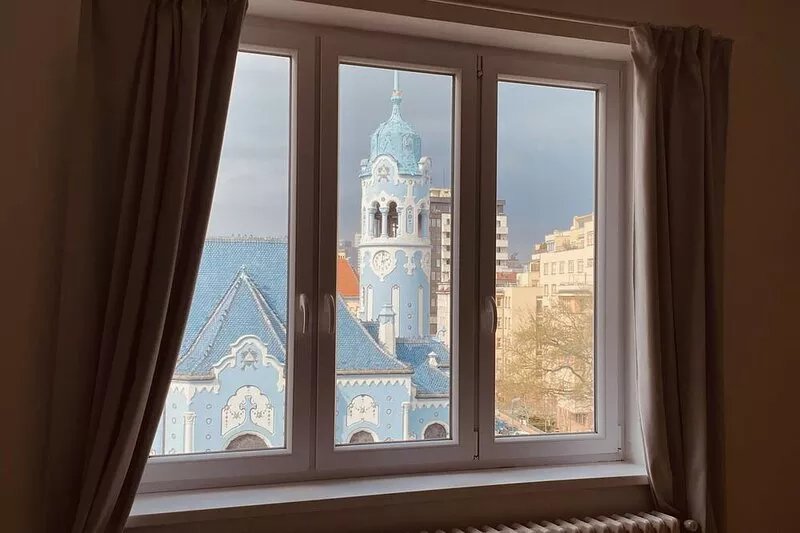Heart of Bratislava-Blue Church views-Sleeps 5-6.