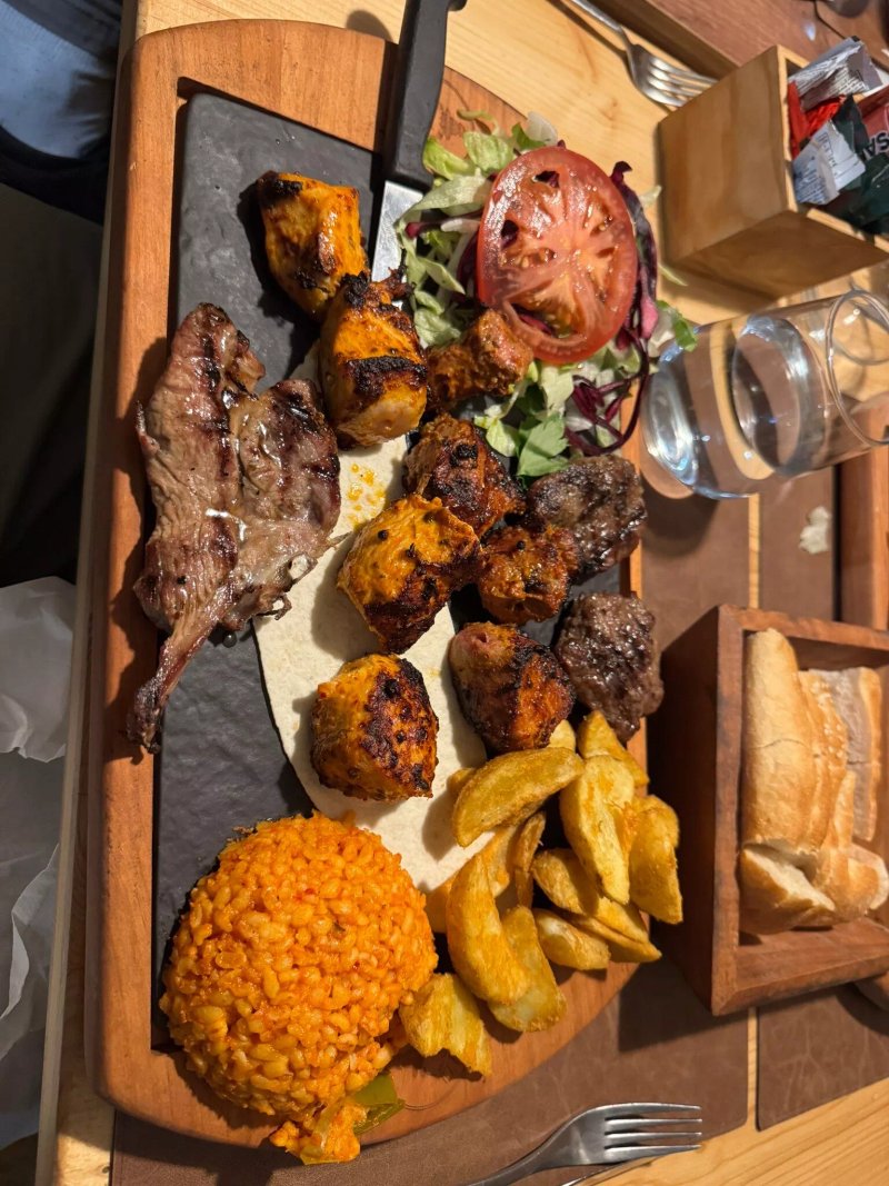 Etvet Steakhouse Brasserie