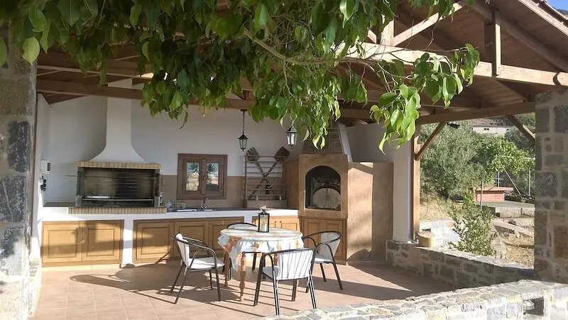 Olive grove house of Babis