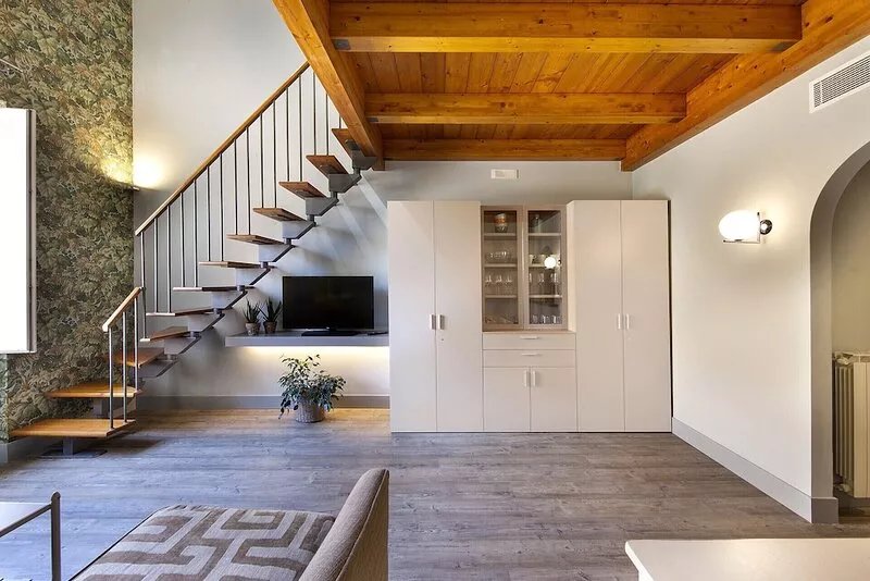 AMORE RENTALS - Casa La Maisonette with Air Conditioning, Balcony and Internet
