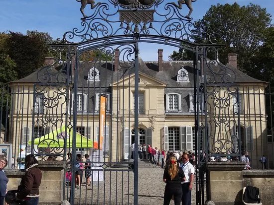 Chateau De Jossigny
