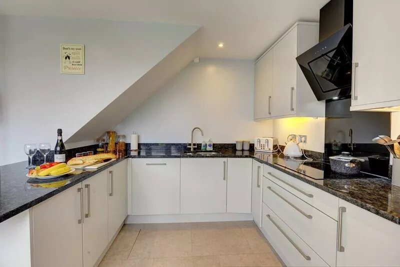 Marston Croft Cottage | Hot Tub | Sleeps 7 |Southam | Inspire Homes