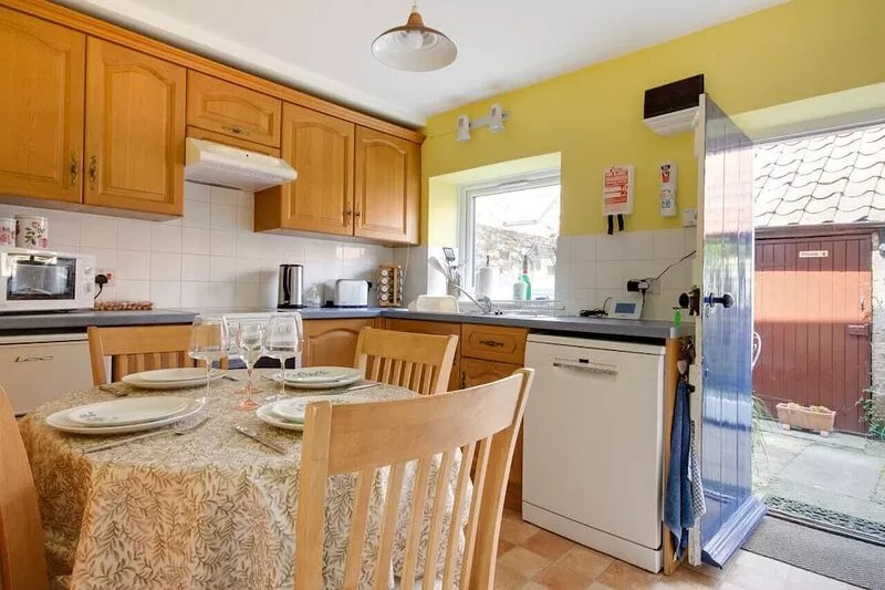 Rosecroft - Two Bedroom House, Sleeps 4