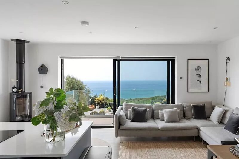 Ocean View, The Sands -  a house that sleeps 6 guests  in 3 bedrooms