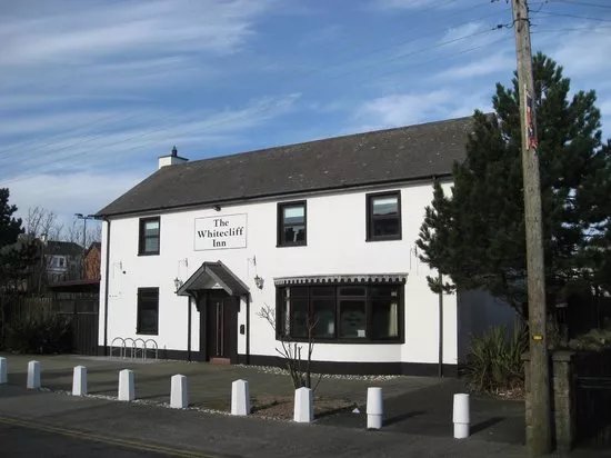 The Whitecliff Inn & The Marine Bar
