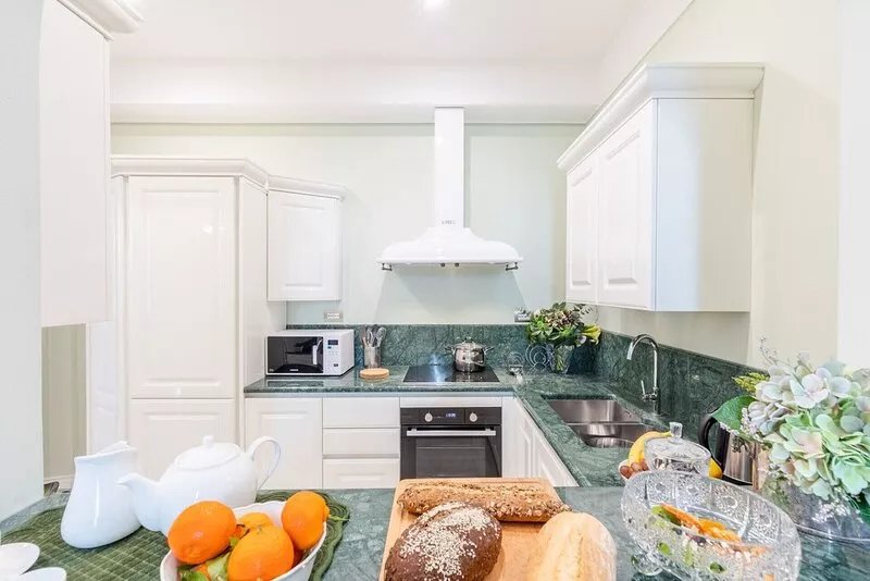 Grand 3 bedrooms Apartment with elevator inside the walls of Lucca