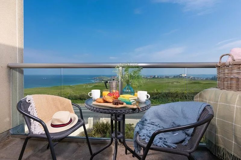 5 The Vista, Newquay -  an apartment that sleeps 6 guests  in 2 bedrooms