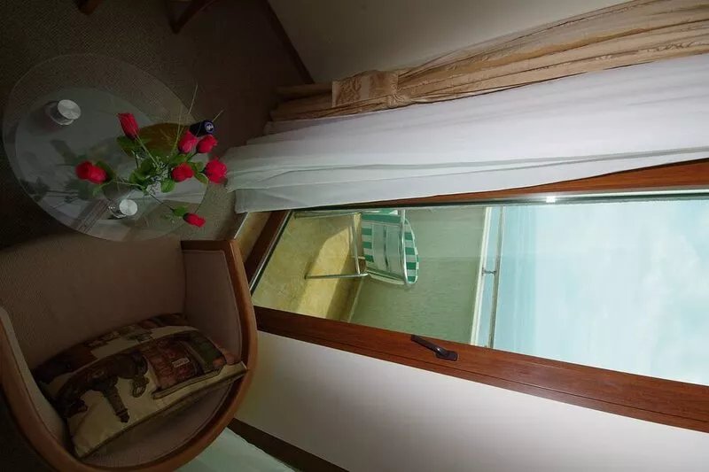 SINGLE ROOM 10 in a quiet hotel with SEA VIEW