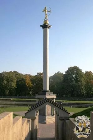 Sundial Square