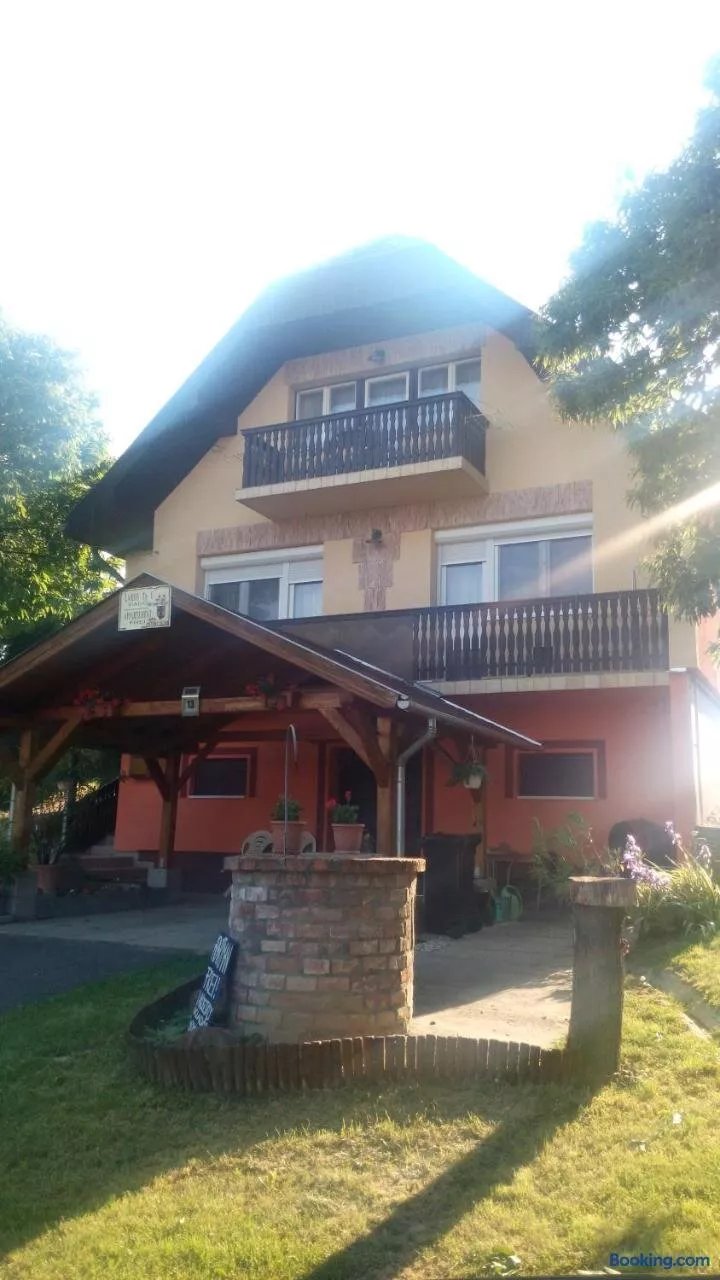 Orszag Apartmanhaz