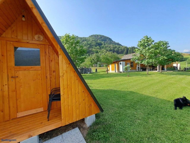 GLAMPING HISKe PETRIN
