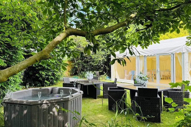 Stay at the Granary Villa, your home from home.