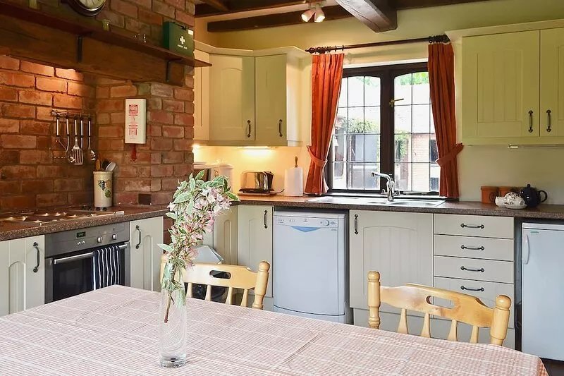 2 bedroom accommodation in Cradley, Malvern