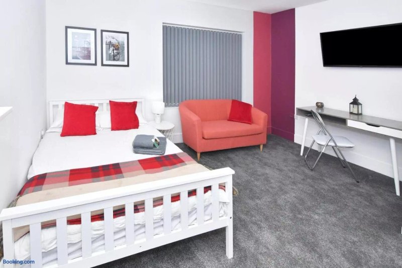 Townhouse @ 42 Minshull New Road Crewe