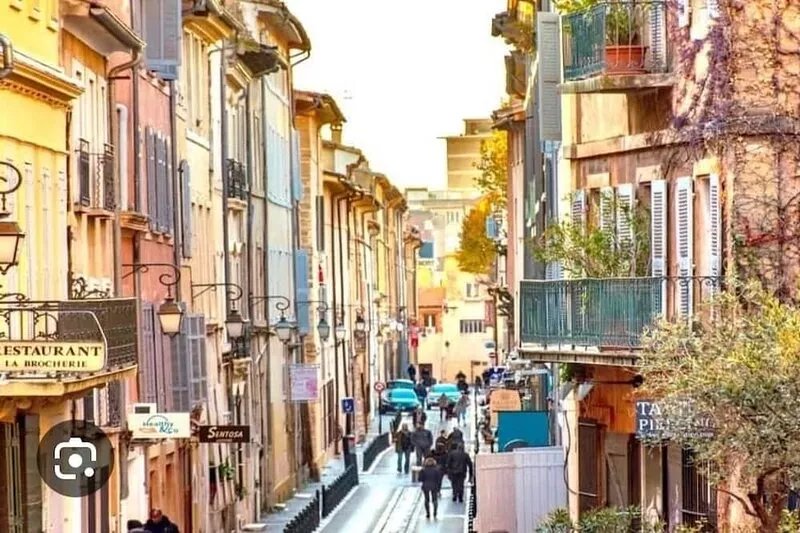 Lovely apartment in the historic center of Aix