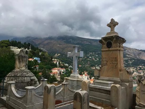 Cemetery of the Old Chateau