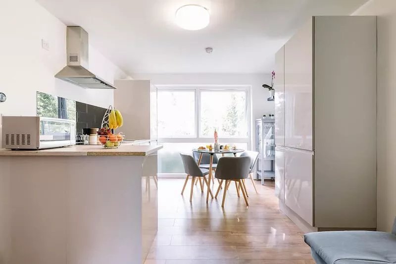 Cosy Josephine Court