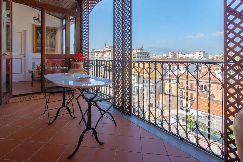 "Le Rose di Nonna Maria", luxury apartment in the city center