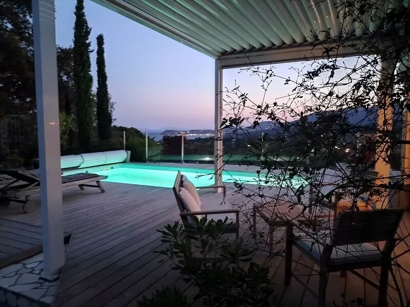 1st level villa overlooking the sea and the village - 300m from shops and