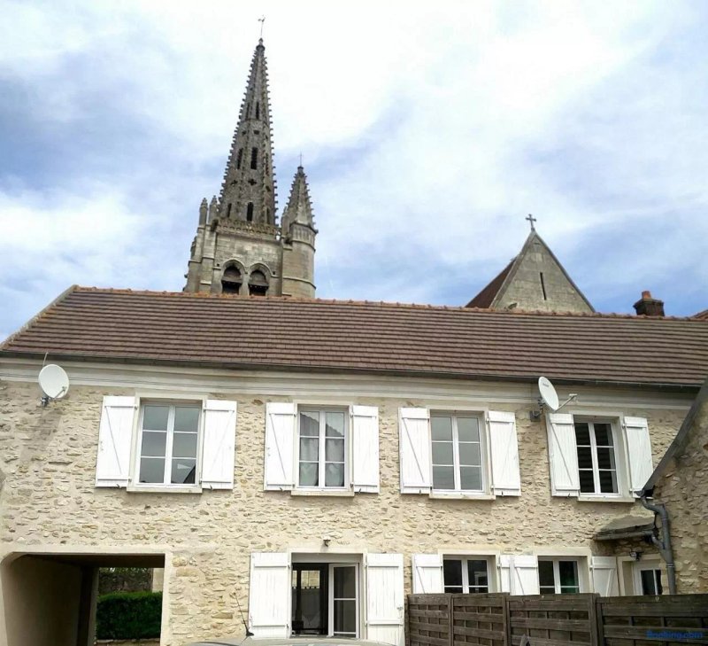 Les Fontaines