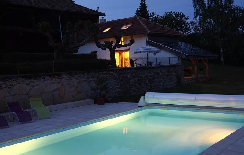 Character Cottage Magnificent Views Of The Pyrenees, 10x5m Pool, Adults only