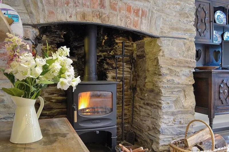 1 bedroom accommodation in Milton Combe, near Yelverton