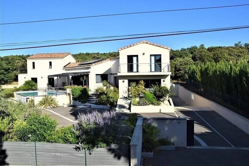 Villa in Drome provençal near Grignan