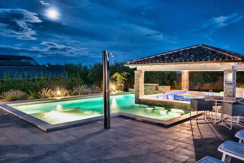 Pool-Bar Villa Vodnjan / ~50m2 heated pool / Seaview / 4km beach / SPA